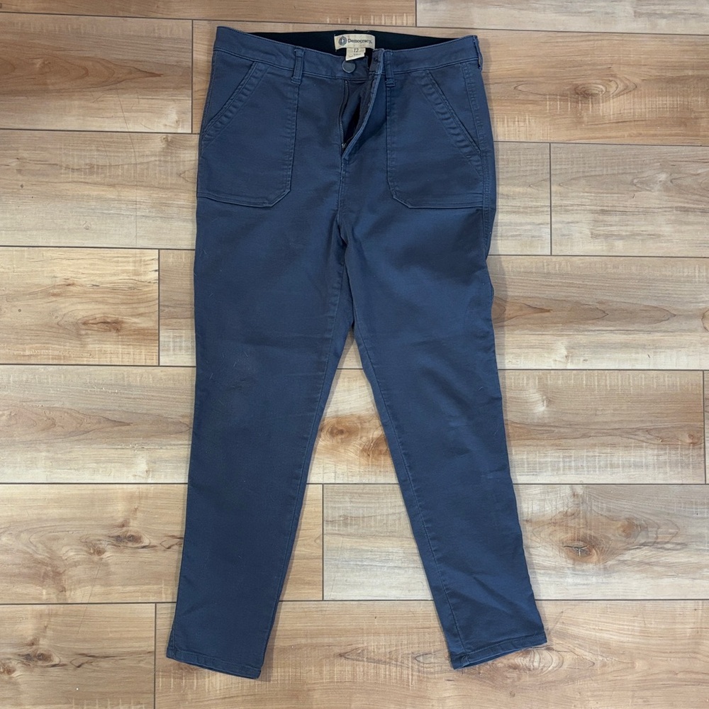 Democracy Gray Ankle & Cropped Jeans